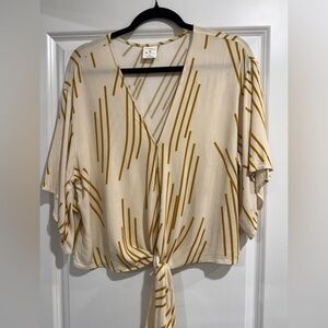 By Together Collection Cream Gold Stripe Tie Front Kimono Sleeve Blouse Top M